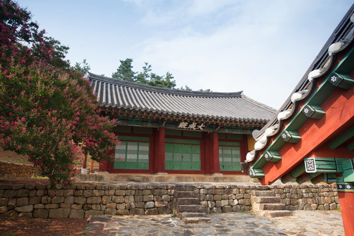 흥덕향교대성전_전경2 (촬영년도 : 2015년)