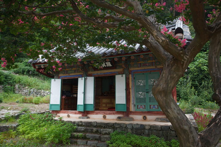 상원사대웅전_나한전 (촬영년도 : 2015년)