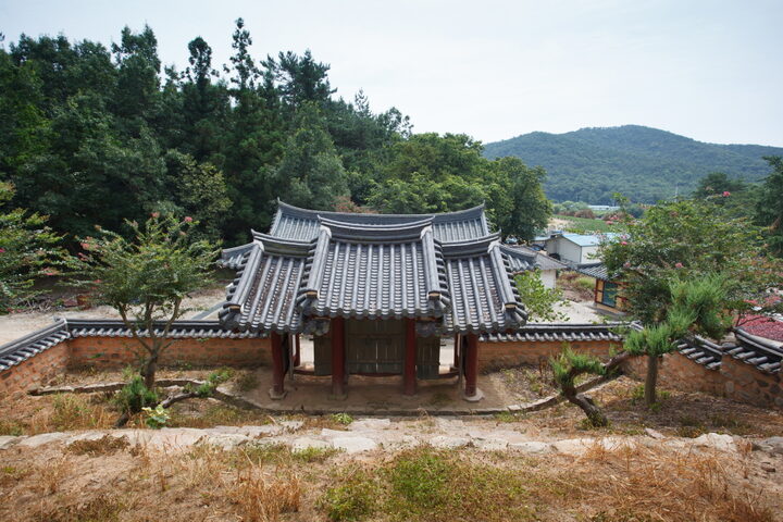 덕천사_내려다 본 전경 (촬영년도 : 2015년)