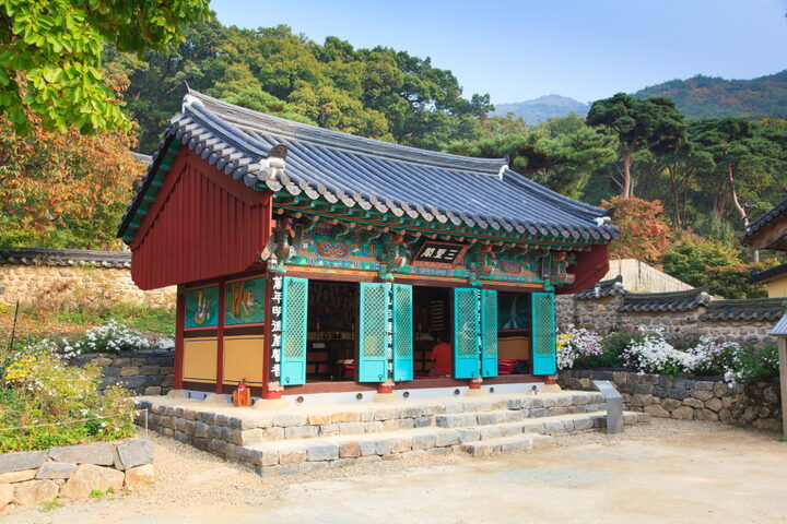 갑사삼성각_좌측면 (촬영년도 : 2015년)