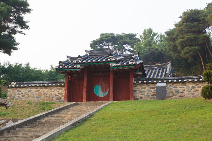 화산영당_입구 전경 (촬영년도 : 2015년)