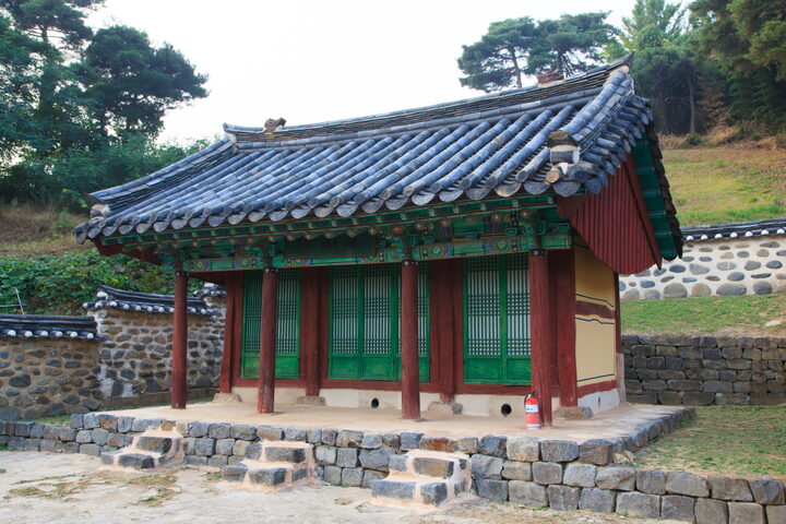 화산영당_우측면 (촬영년도 : 2015년)