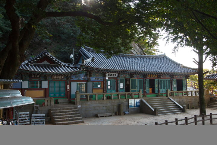 고란사_전경 (촬영년도 : 2015년)