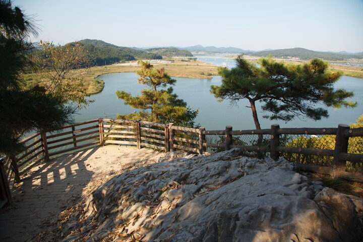 백화정_낙화암 전경 (촬영년도 : 2015년)