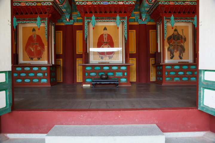 삼충사_내부 전경 (촬영년도 : 2015년)