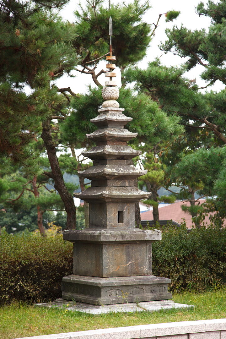 동사리석탑_좌측면 (촬영년도 : 2015년)