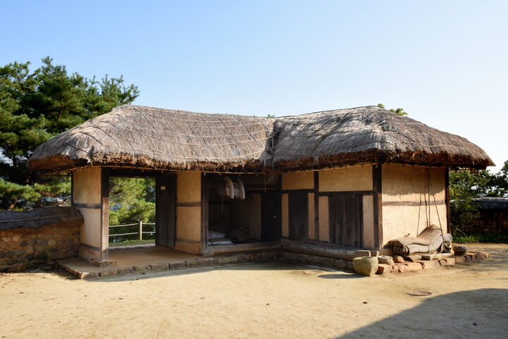 청주 관정리 고가_광채 전경 (촬영년도 : 2015년)