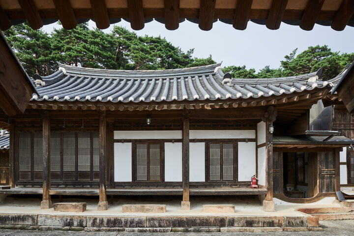 강릉최씨동원군종택_정면 (촬영년도 : 2016년)