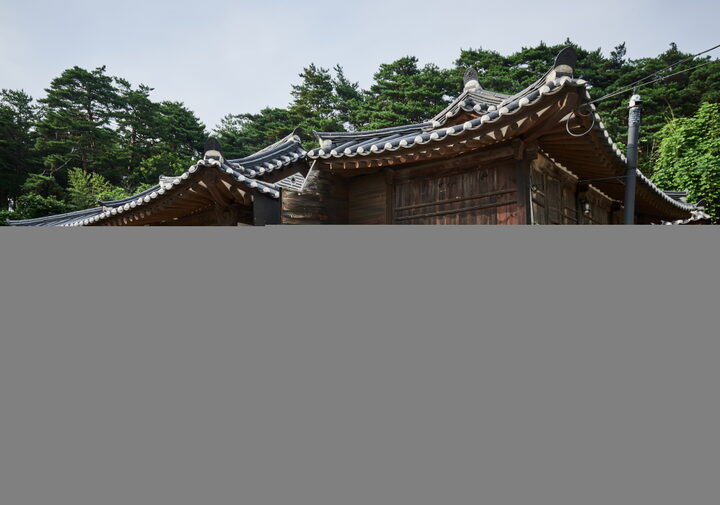 강릉최씨동원군종택_측면 (촬영년도 : 2016년)