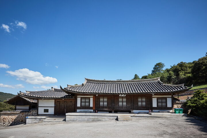 파평윤씨재실
