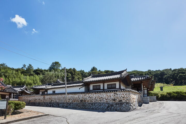 파평윤씨재실