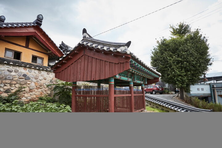 이심원충신정려현판