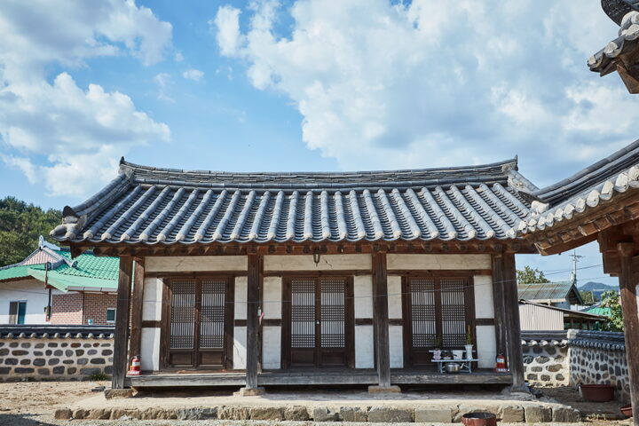 연산영사재