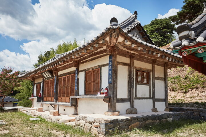 논산영사재