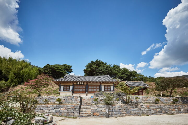 논산영사재