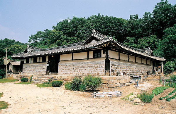 해평윤씨동강공파종택