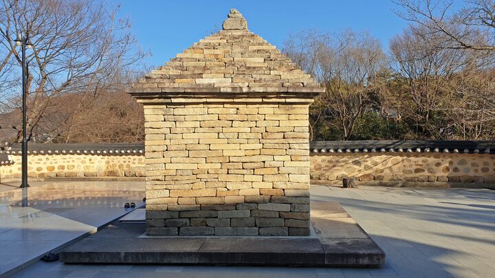 군위 삼존석굴 모전석탑