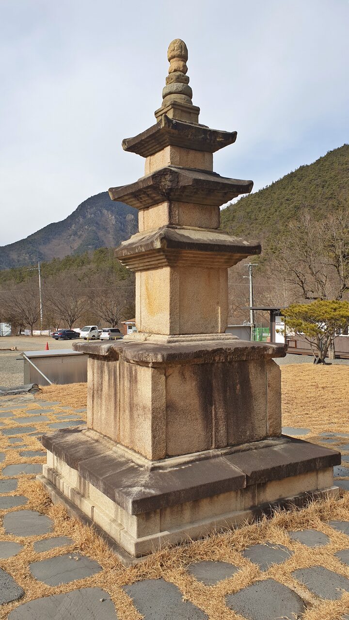 군위 인각사 삼층석탑