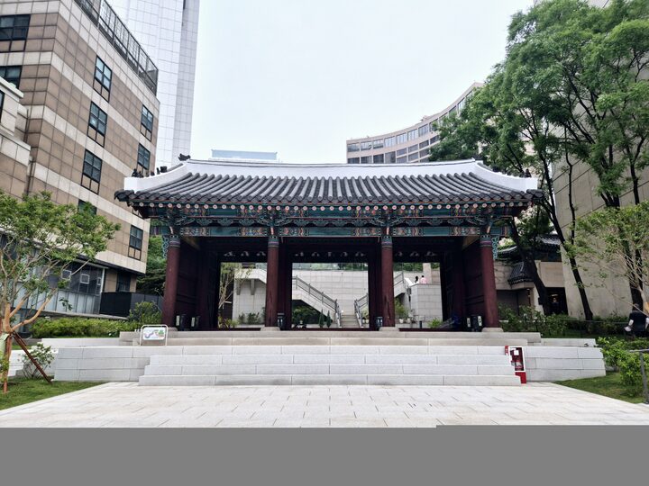 원구단 정문