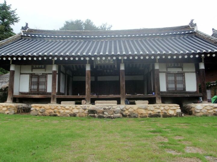 추보당 전면