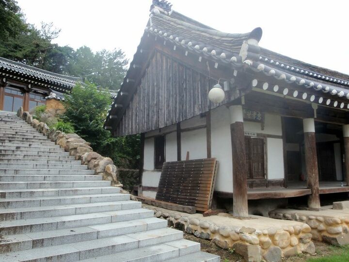 추보당 우측면