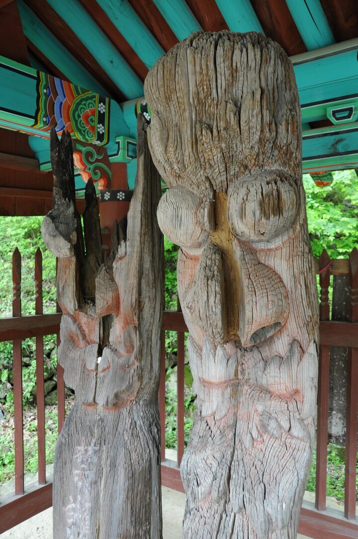 벽송사목장승 (촬영:문화재청)