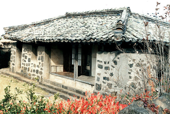김석륜가옥