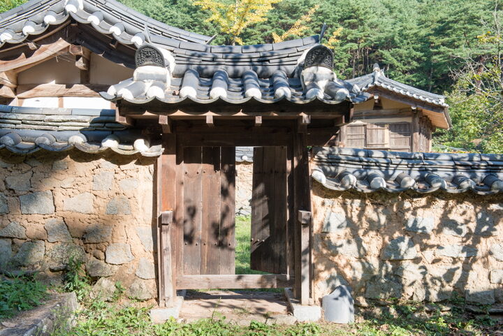 작산정사및가창재사_사당 협문 (촬영년도 : 2015년)