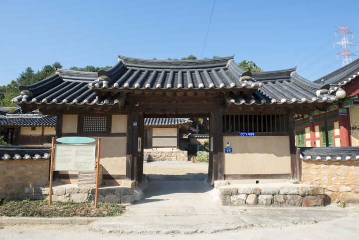 화기리인동장씨종택_대문채 정면 (촬영년도 : 2015년)
