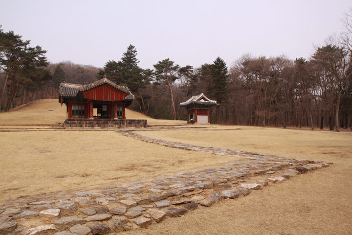 공릉 전경(2012.03.22.촬영, 파주삼릉관리소)