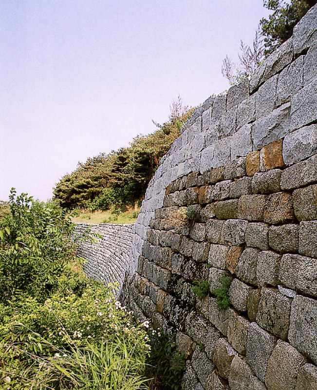 성벽세부