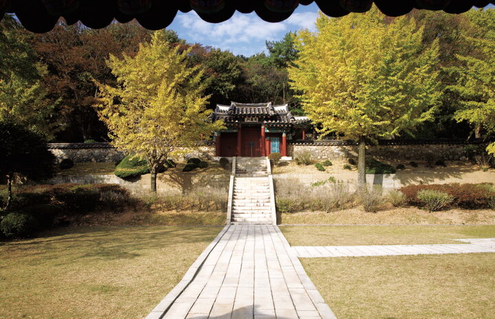 여수 충민사 - 충의문