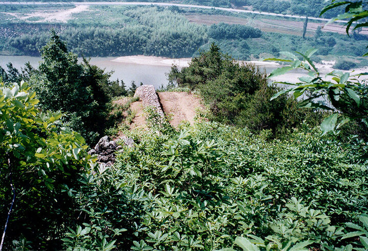 구례석주관성전경