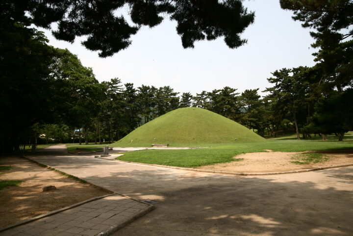 경주 무열왕릉 전경
