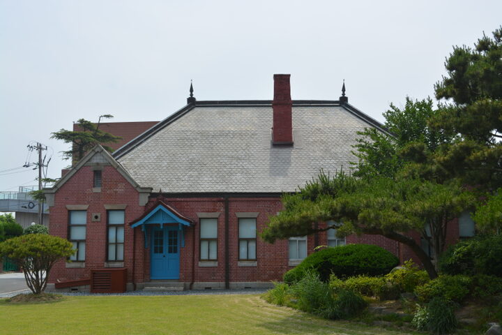 구 군산세관 본관(배면)