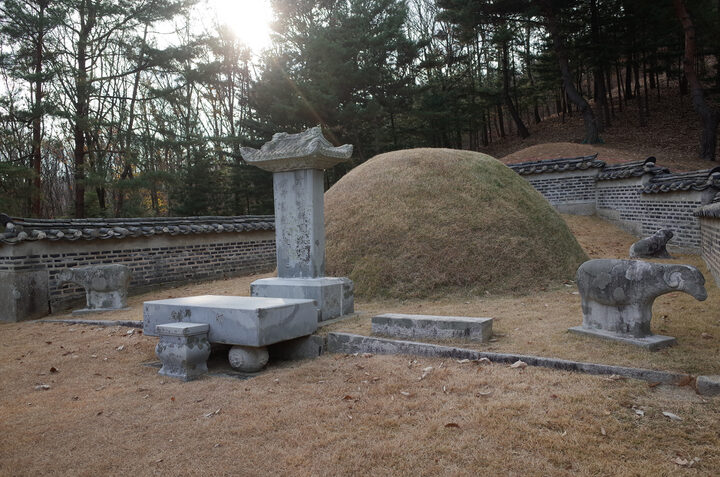 파주 소령원_원침 전경