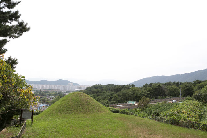 김해 구산동 고분군 전경 (촬영년도 : 2015년)