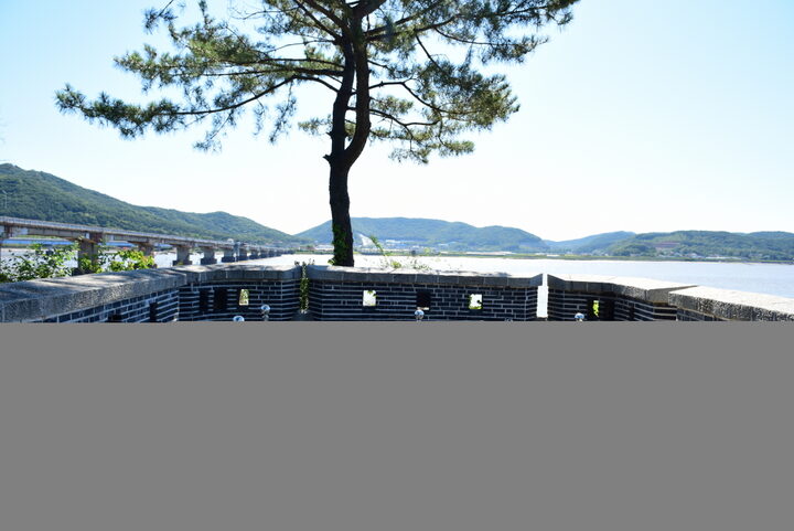 강화 갑곶돈_갑곶돈대의 불랑기와 소포 (촬영년도 : 2015년)