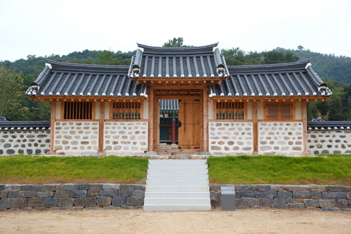 부여 홍산현 관아_내삼문 (촬영년도 : 2015년)