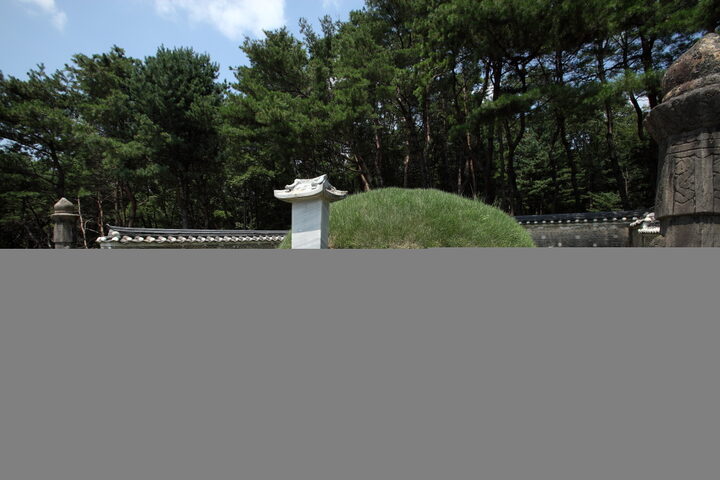 남양주 순강원_상석과 동자석_미술_2012년(출처 : 국립문화재연구소)