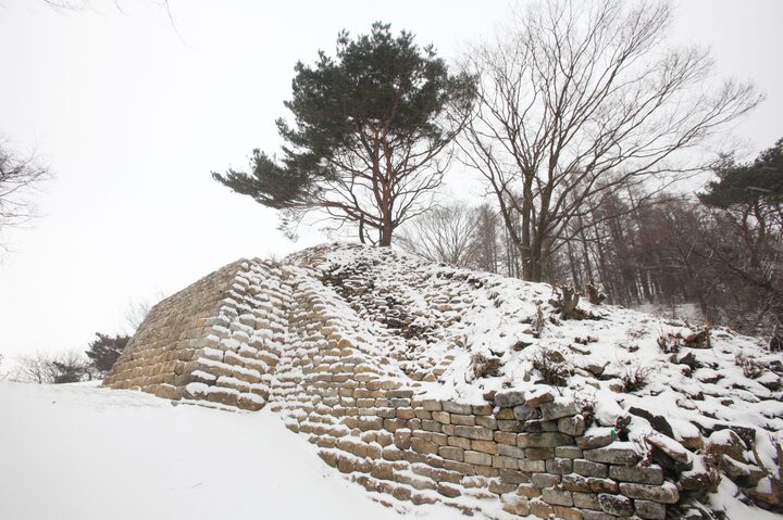 3. 장수 침령산성 서쪽 복원 치