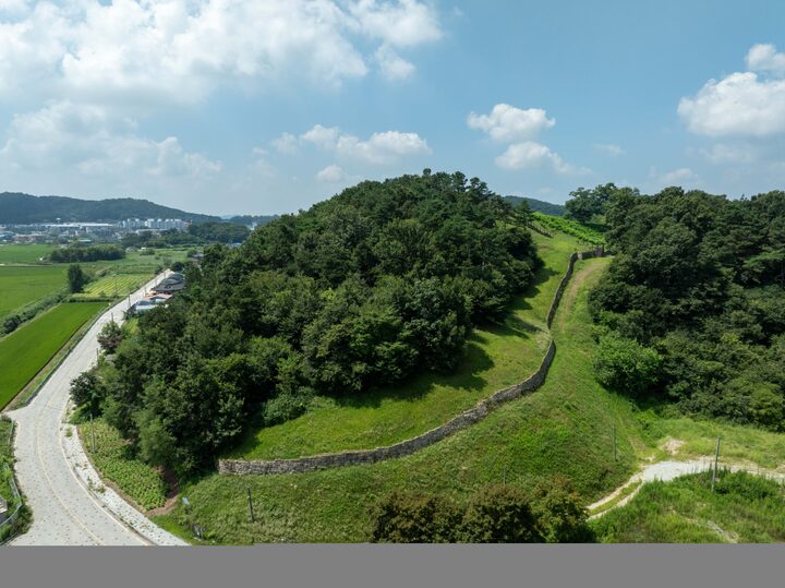 부여 청산성(항공사진)_산성 전경(항공) (촬영년도_2024년)