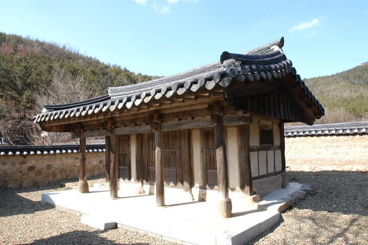 대묘 전경