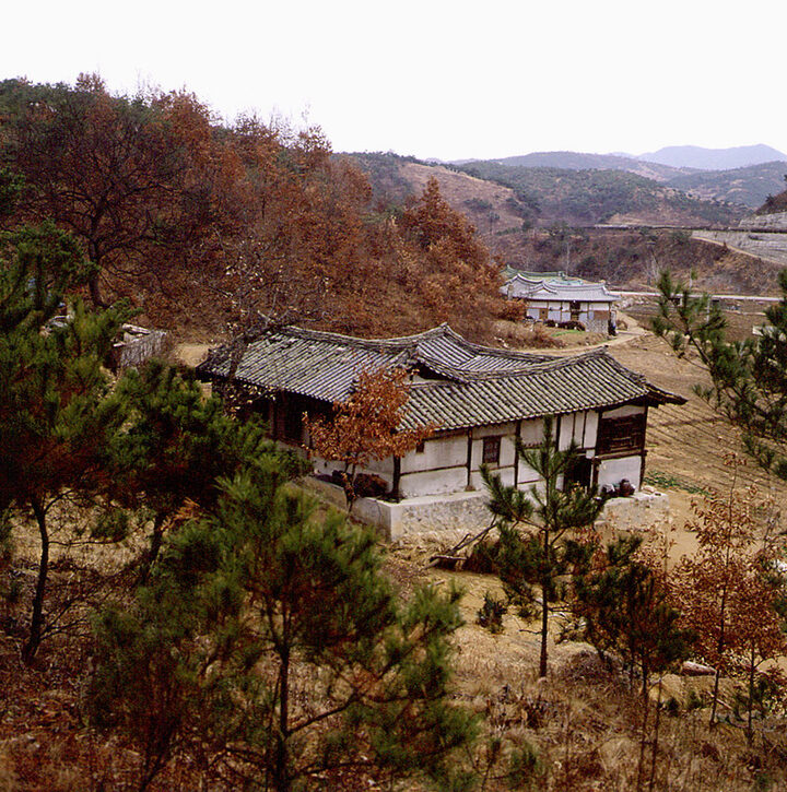 의성김씨서지재사전경