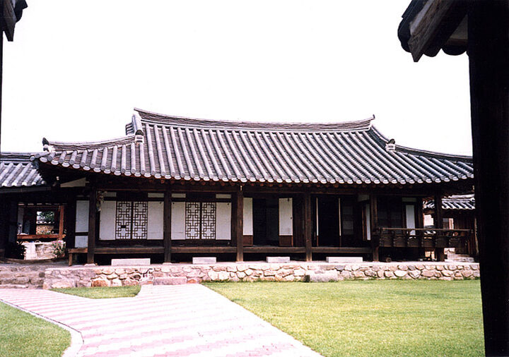 지례동오류헌