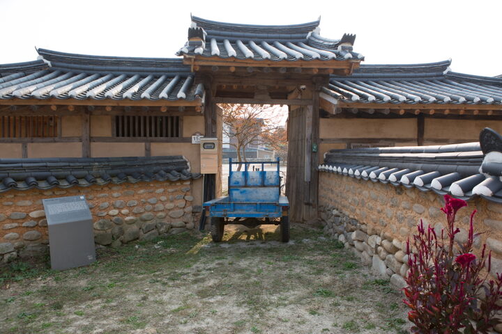 함양 허삼둘 고택_대문 (촬영년도 : 2015년)