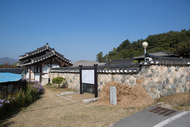 경주 월암종택_대문 (촬영년도 : 2015년)