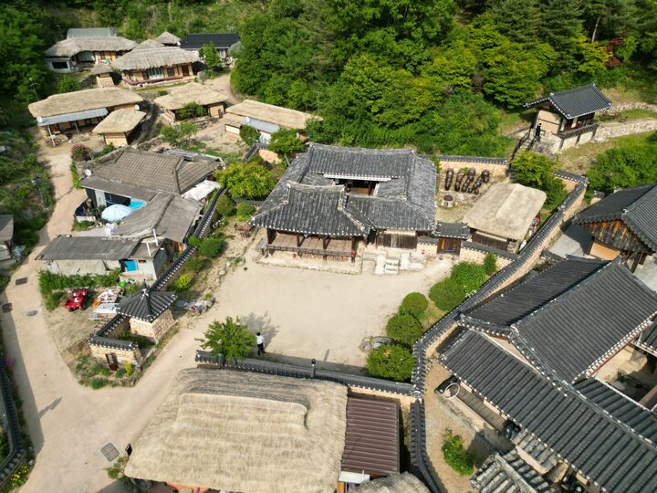 만죽재 고택 전경