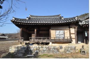 큰사랑 정면