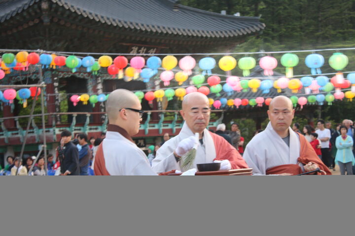 월정사 탑돌이
